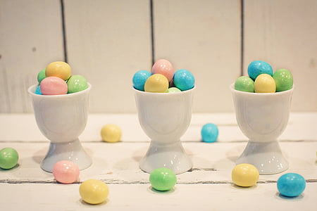 candies in cups thumbnail