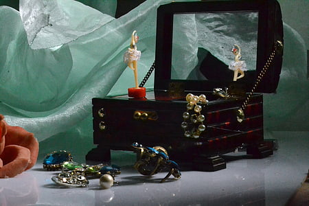 opened black jewelry box with accessories thumbnail