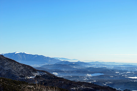 Winter Hills Scenery thumbnail