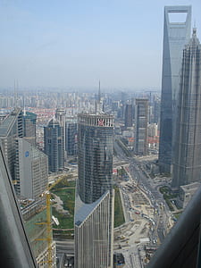 bird's-view photo of Shanghai Tower thumbnail
