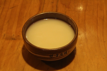 brown ceramic bowl thumbnail