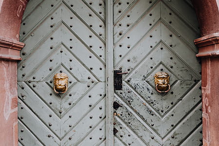Intricately ornamented doors with sculpted rappers thumbnail