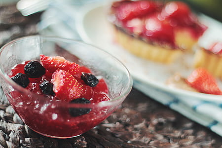 restaurant, dessert, pudding, strawberries thumbnail