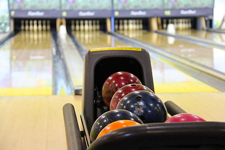 Shiny Bowling Balls thumbnail