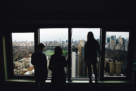 Looking at city thumbnail