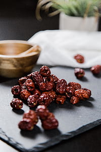 close-up photography of dry dates thumbnail