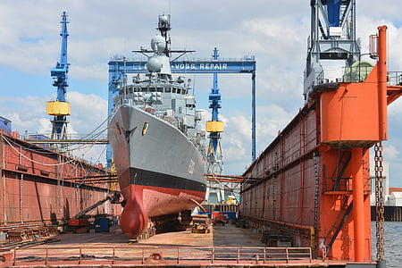 gray boat thumbnail