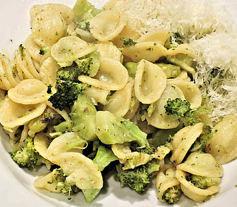 close-up photography of cooked food thumbnail