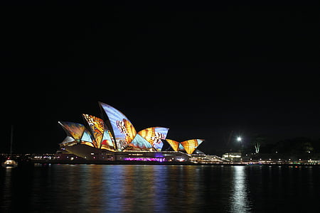 Sydney Opera House at nighttime thumbnail