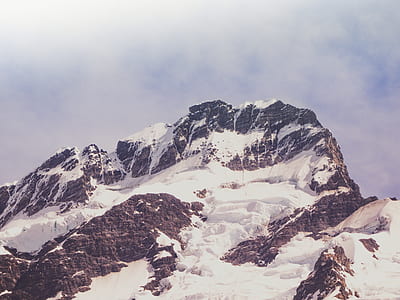 mountain covered in snow thumbnail