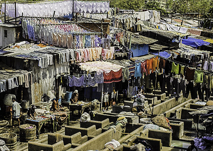 Washing clothes factory in Mumbai, India thumbnail