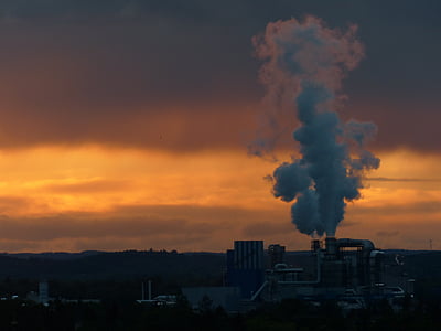 power plant emitting smoke thumbnail