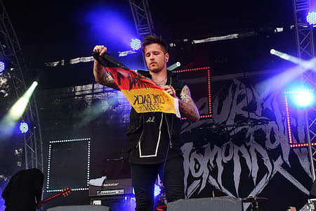 Photo of Performer at the Stage thumbnail