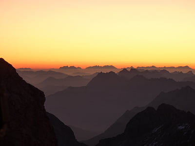 black mountains and horizon thumbnail
