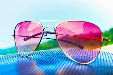 silver-framed aviator sunglasses thumbnail