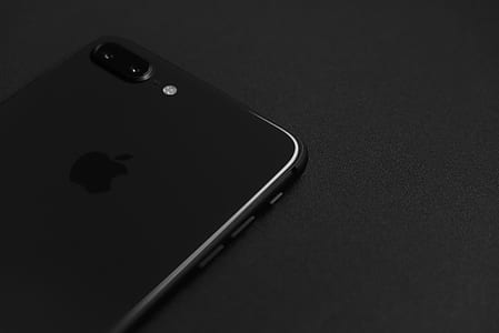 space gray iPhone 8 Plus thumbnail