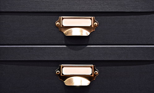 black and brown container thumbnail