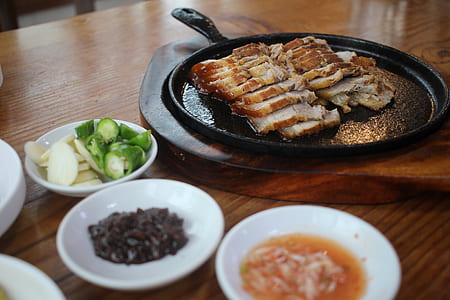 grilled meat on pan thumbnail