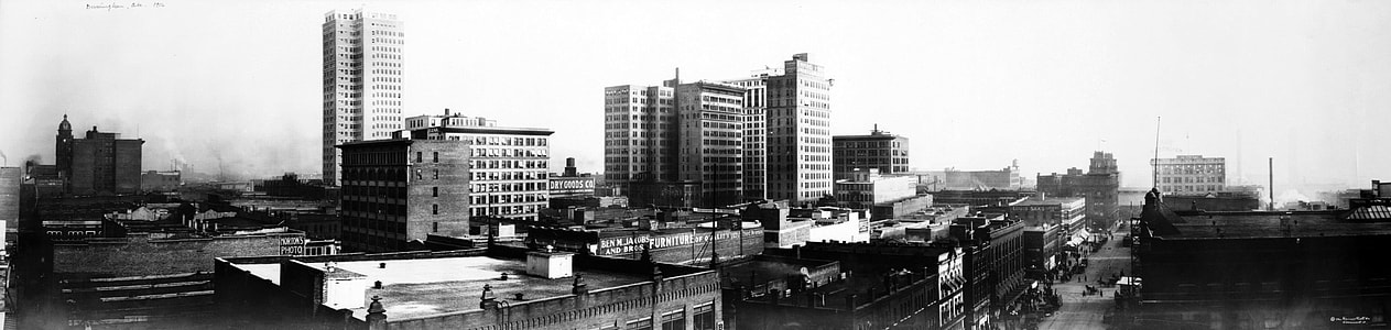 Black and White Skyline of Birmingham, Alabama thumbnail