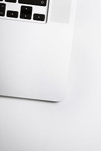 closeup photo of white laptop computer thumbnail