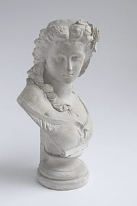 white head bust thumbnail