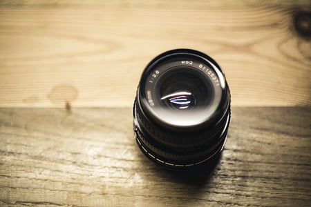 black camera lens thumbnail