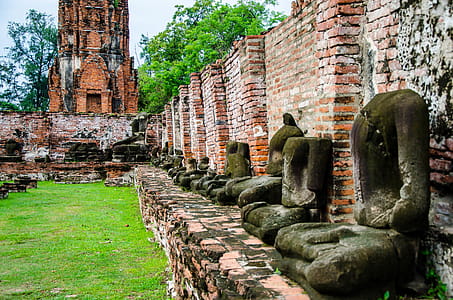 Buddha Statue in Thailand thumbnail