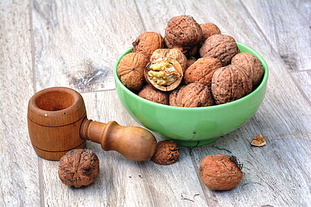 bowl of nuts thumbnail
