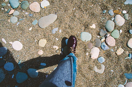 unpaired maroon patent leather shoe thumbnail