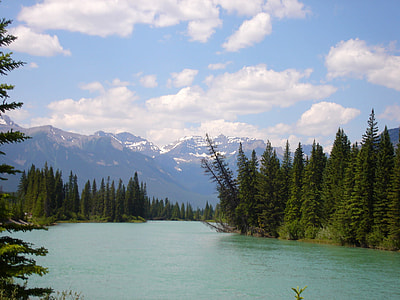 Majestic Scenery at Banff National Park, Alberta, Canada thumbnail
