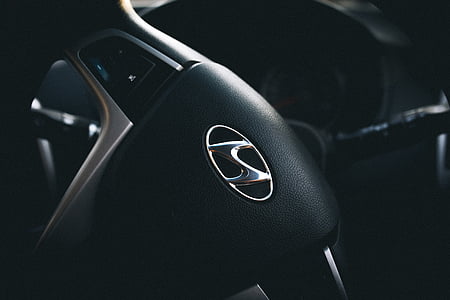 black and silver Hyundai steering wheel thumbnail