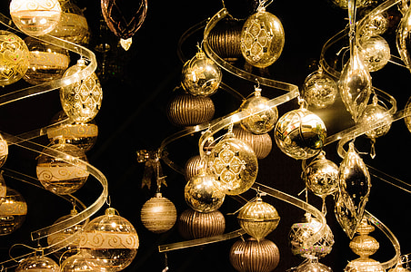gold ornaments thumbnail