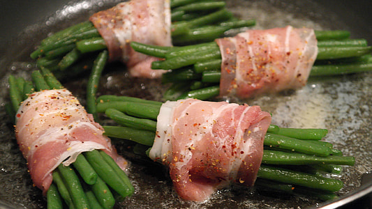 Green Beans wrapped in Bacon thumbnail