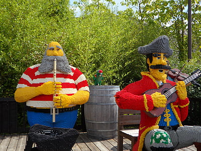 two pirate Lego statues thumbnail