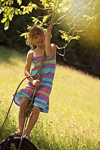 girl holding rope thumbnail