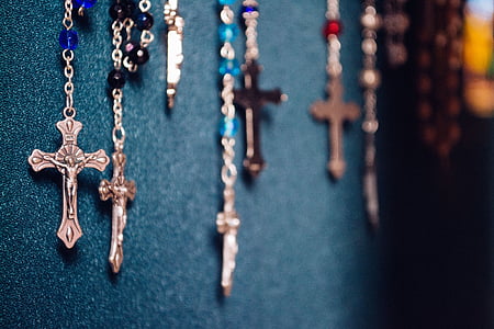hanged rosary thumbnail