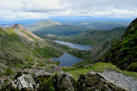photography of mountain thumbnail