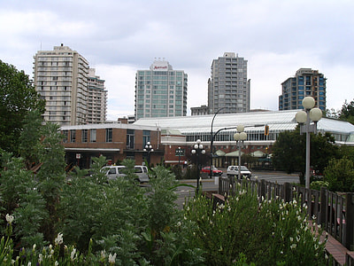 Victoria's skyline in May 2006 from Thunderbird Park in British Columbia, Canada thumbnail