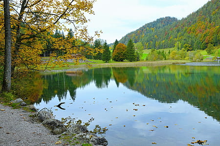 lake in front of mountain thumbnail