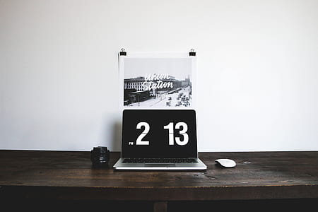 black and gray laptop computer thumbnail