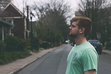 men's green crew neck shirt thumbnail