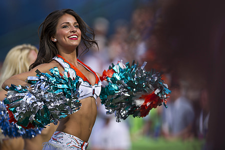 cheerleader woman thumbnail