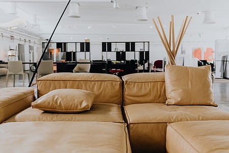Come up of Modern & Contemporary Tan Leather Sofa thumbnail