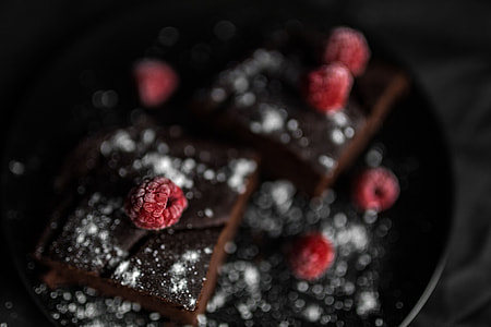 GLUTEN-FREE, RED BEAN BROWNIE WITH PEANUT BUTTER thumbnail