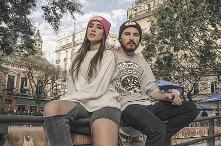 Couple Sitting on Raillings thumbnail