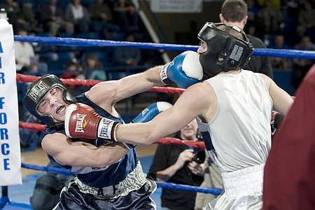 two men playing boxing in ring thumbnail