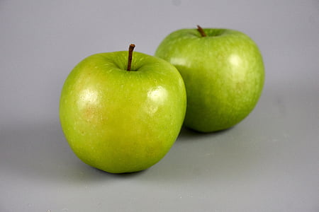 two green apple fruits thumbnail