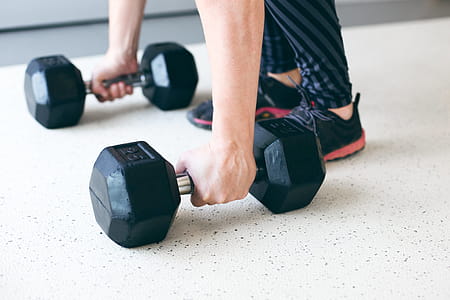 Hand Lifts Free Weights Photo thumbnail
