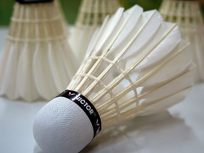 closeup photo of shuttlecock thumbnail