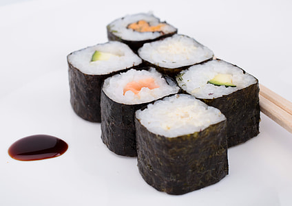 six sushi rolls thumbnail